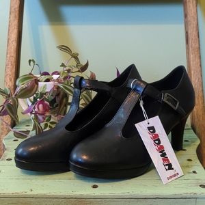 NEW Dadawen Women's Black T-Strap Pumps